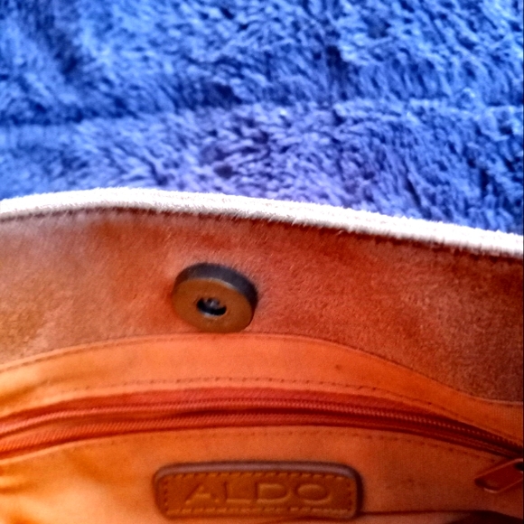 ALDO First Nation type shoulder purse - Picture 3 of 4